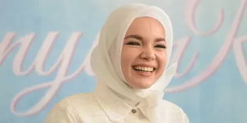 Dewi Sandra Ingin Jalani Salat Tarawih Sampai Tuntas di Bulan Suci Ramadan