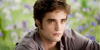 Dex Shepard Pun Dukung Edward Cullen