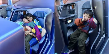 Diajak Liburan ke Turki Sama Fuji, Begini 7 Potret Gala Sky di Pesawat - Antusias Banget