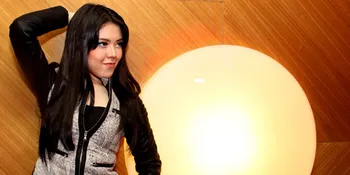 Dianggap Dewasa, Tina Toon Pilih Pakai Baju Angry Bird