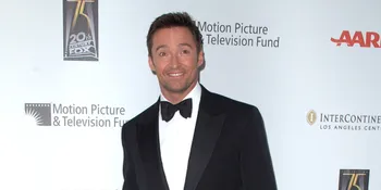 Dibalut Perban, Apa Yang Terjadi Pada Hidung Hugh Jackman?