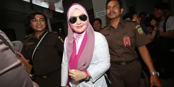 Dibui, Edies Adelia Makin Dekat Dengan Allah