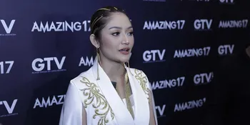 Dibungkus Kertas, Suami Siti Badriah Berikan Hadiah Mahal Untuk Sang Istri