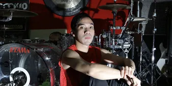 Dicuekin Guru Hingga Botak, Ini Rahasia Rambut Punk Ikmal Tobing