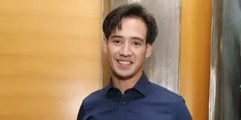 Didampingi Keluarga Besar, Tarra Budiman Lamar Gya Pramdisti