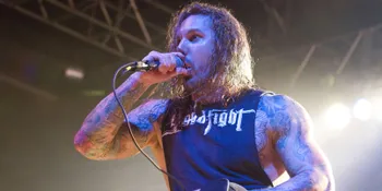 Diduga Rencanakan Pembunuhan, Vokalis As I Lay Dying Harus Menjauh Dari Istri