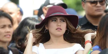 Digoda Soal Shaheer Sheikh, Ayu Ting Ting: Itu Mantan, Udah Lewat