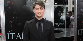Digosipkan Main di 'JAMES BOND', Ini Jawaban Daniel Radcliffe