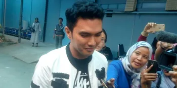 Digugat Cerai Tiba-Tiba Ciptakan Lagu, Usaha Aldi Taher Cari Popularitas?