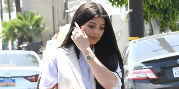 Dikabarkan Bakal Nikah Muda, Kylie Jenner Buka Suara