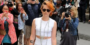 Dikabarkan Lesbian, Kristen Stewart Justru Makin Mirip Pria