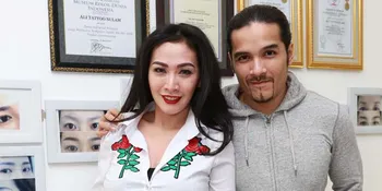 Dikenal Misterius, Romy Rafael Ternyata 'Bawel' Dengan Istrinya