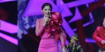 Dikenal Punya Gaya Hidup Sederhana, Uut Permatasari Juga Bersihkan Kamar Mandi Sendiri