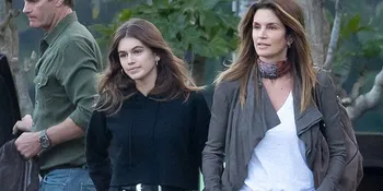 Dikritik Soal Eksploitasi Anak, Ini kata Cindy Crawford
