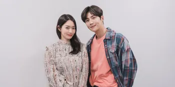 Dimples Couple Pemeran Drama Korea 'Hometown Cha-Cha-Cha' Tampak Manis di Photoshoot ELLE Magazine Korea