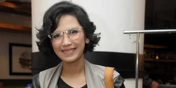 Dinda Kanyadewi Ketagihan Potong Rambut Pendek