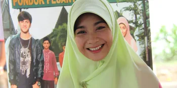 Dinda Kirana Makin Mengenal Seluk Beluk Islam