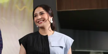 #DiRumahAja, Nagita Slavina Ajarkan Rafathar Beres-beres Mainan