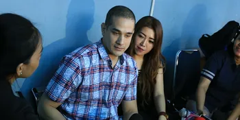 Dirumorkan Sebagai Pecinta Sesama Jenis, Okan Kornelius Akhirnya Buka Suara