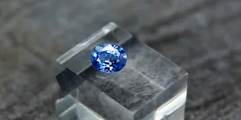 Disebut Sebagai September Birthstone, Berikut Beberapa Fakta Menarik Batu Safir