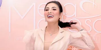 Disebut Sedot Lemak Gara-Gara Cepat Kurus Pasca Melahirkan, Nindy Buka Suara