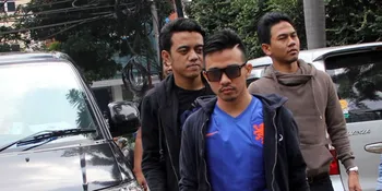 Ditangkap Tengah Malam, Roby Geisha Langsung Telepon Manajer