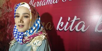 Ditanya Soal Pencekalan Ahmad Dhani, Mulan Jameela: Eh Monyong Monyong!