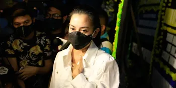 Ditinggal Ibunda Selamanya Karena Covid-19, Ririn Ekawati dan Keluarga Tetap Adakan Pengajian