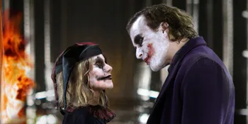 Ditodong Pistol Oleh Partner Cantiknya, Joker Langsung Panik