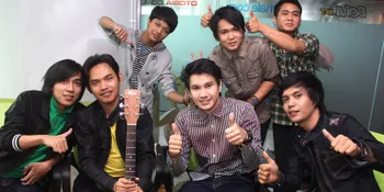 Dodhy Kangen Ajari Vokalis Baru Cara Kuasai Panggung