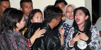 Dorce Gamalama: Ibunya Dewi Perssik Tegar Banget