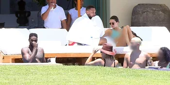 Double Date Romantis Kendall Jenner dan Khloe Kardashian di Punta Mita, Meksiko