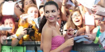 Dress Seksi Naya Rivera Ini Bakal Bikin Imajinasimu Melayang