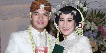 Dude Harlino-Alyssa Soebandono Bulan Madu ke Tanah Suci