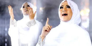 Duet Bareng Uje, Pipik Dian Irawati Tumpahkan Air Mata