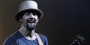 Duet Maut Jason Mraz dan Pria Taipei Ini Heboh Banget!