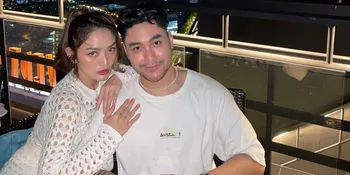 Dulu Pernah Larang Karena Takut Batal Nikah, Kini Siti Badriah Bebaskan Krisjiana Lakukan Adegan Mesra