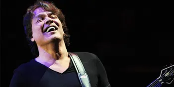 Eddie Van Halen Jalani Operasi Pencernaan