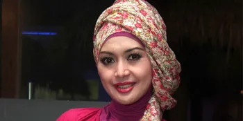 Edies Adelia Gelar Acara Lamaran