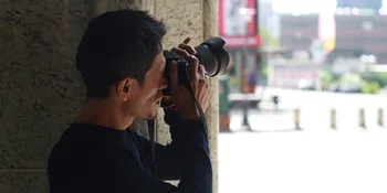 [Eksklusif] Hobi Fotografi Lukman NOAH, Setia Dengan Satu Kamera