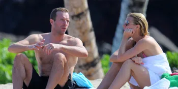 Ekspresi Chris Martin - Gwyneth Paltrow Setelah Cerai, Beda Jauh!