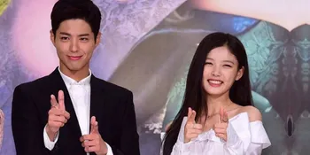 Ekspresi Cute Park Bo Gum Saat Tolak Kado Dari Fans, Nggemesin