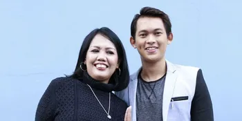 Elly Sugigi dan Irfan Sbaztian Fitting Baju, Akan Segera Menikah?