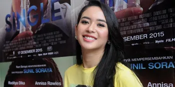 Elvira Devinamira: Pantai Indonesia Gak Kalah Dengan Luar Negeri