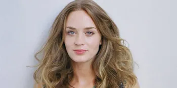 Emily Blunt Tambah Amunisi Wanita Cantik 'THE AVENGERS 2'