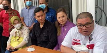 Emma Waroka Laporkan Tiara Marleen Atas Dugaan Pencemaran Nama Baik Terhadap Mendiang Vanessa Angel