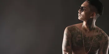 Emosi Sampai Mengeluarkan Kata Tak Pantas, Young Lex Minta Maaf