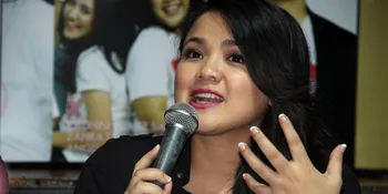 Ernest - Nirina Bermesraan Saat Anak Tertidur