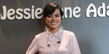 Eva Celia Sedang Pacaran Dengan Seorang Drummer?