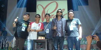 Fadly Pun Menangis di Jambore Sobat Padi 2013